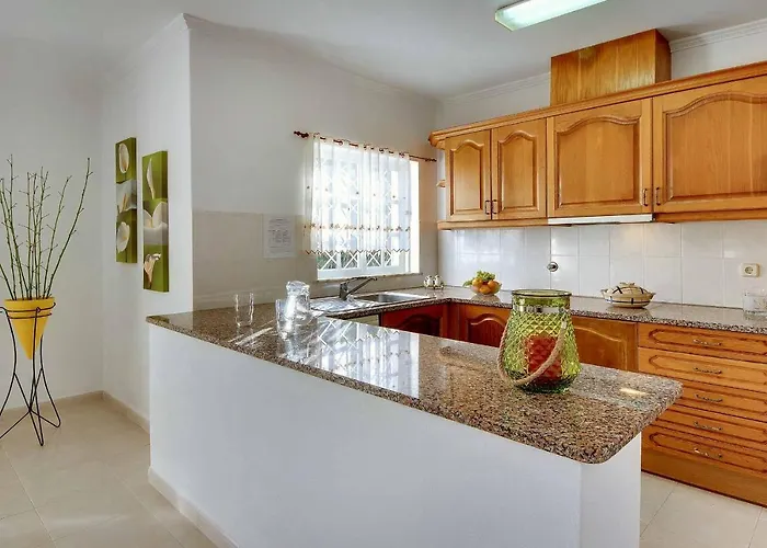 Licinia Villa Guia (Faro)